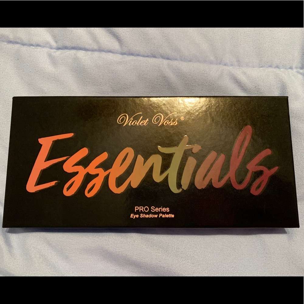 Violet Voss Essentials PRO Series Eye Palette